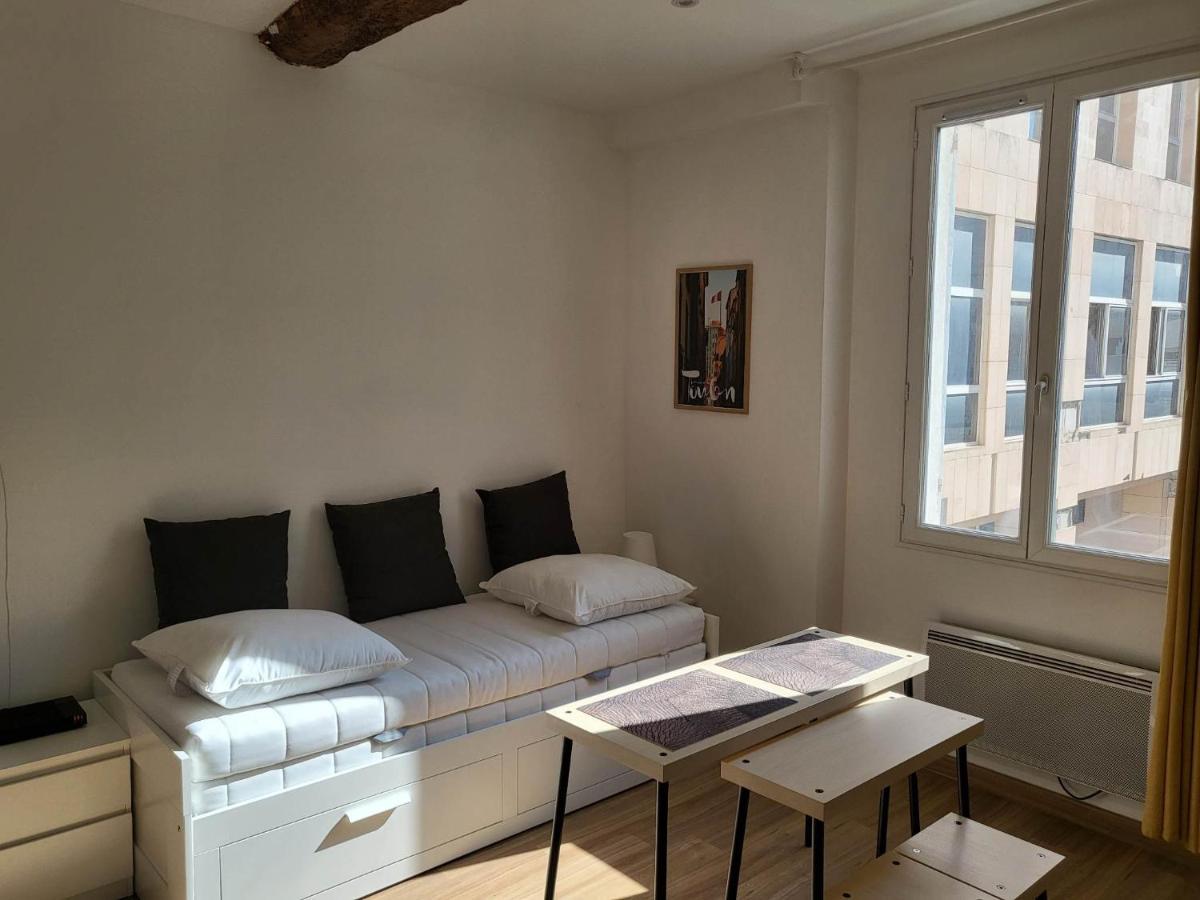 Studio Sur Le Port De 土伦 外观 照片